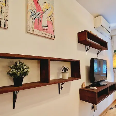 Eliot Apartman